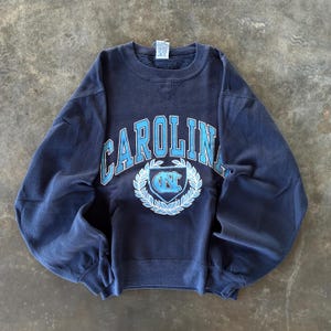 Vintage 90s Russell Tag Carolina Spellout Biglogo Printed Sweatshirt Crewneck Pullover Sweater Carolina University Colour NavyBlue Size S
