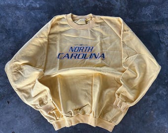 Vintage North Carolina Spellout Big Logo Gedruckt Sweatshirt Rundhals Pullover Farbe Gelb Größe Na