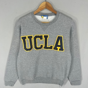 Felpa vintage Y2K University Of California Los Angeles Spellout Big Logo ricamata girocollo University taglia media colore grigio