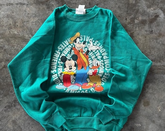 Vintage Y2K Tag Disney Mickey Mouse Amigos  Printed Vintage Sweatshirt Crewneck Pullover Sweater Vintage Disney Colour Green Size Medium