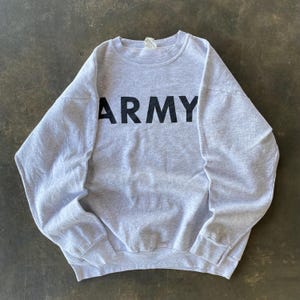 Vintage Y2K Tag Army Spellout Big Logo Printed Sweathsirt Crewneck Pullover Sweater United States Army Baggie Colour Gray Size Medium