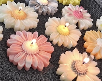 Handmade Daisy Soy Candle Favors, Wedding, Bridal Shower, Baby Shower, Birthday Gift
