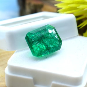 Columbia Emerald Cut Green Emerald 9.70Cts Emerald Gemstone Astrologically Powerful Original Emerald From Ceylon Apt For Rings Any Jewelry