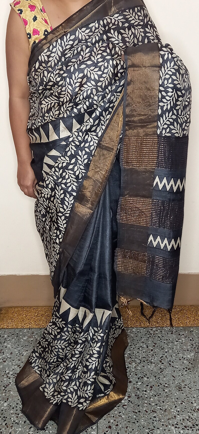 Silk mark certified zari border tussar saree