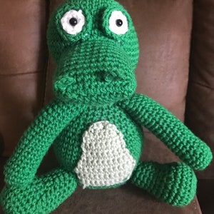 Crochet alligator