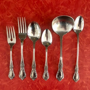 Distinction Deluxe - Etsy