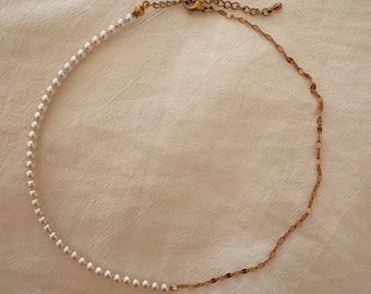 Mila Necklace