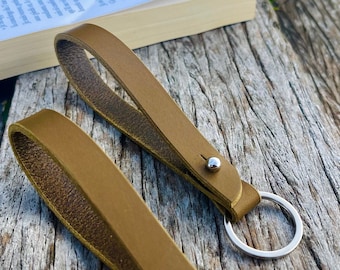 Leather keychain Personalized elegant gift