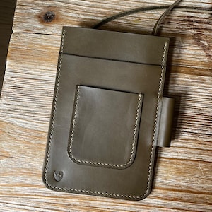 Etui à passeport en cuir