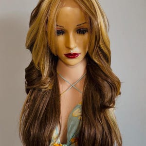 Daily WIG! Long Wavy Brown With Honey Blonde Mix Human Hair  display picture 2