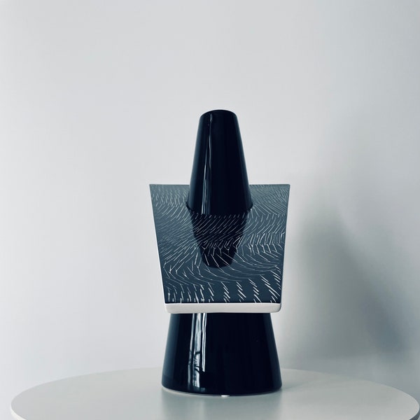 Colletto vase by Alessandro Mendini for Superego, Ed limited.