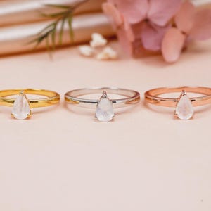 Natural Rainbow Moonstone ring, Vine ring, Promise ring, moonstone jewelry, Moonstone rings, Sterling silver moonstone, Moon stone ring,