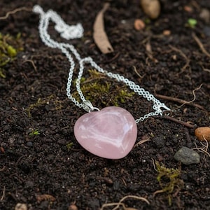 Rose Quartz Heart Necklace | Dainty Pink Crystal Pendant | Healing Love Stone Jewelry | Minimalist Heart Chakra Gift for Her