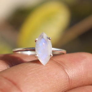 Natural Moonstone Ring, Moonstone Silver Ring, Moonstone Statement Ring, Boho Moon Stone Ring, statement rings, dainty ring, Gift for Her