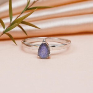 Prachtige labradoriet edelsteenring, 925 sterlingzilveren ring, statementring vrouwen, belofte cadeauring voor haar, handgemaakte ring, huwelijkscadeau