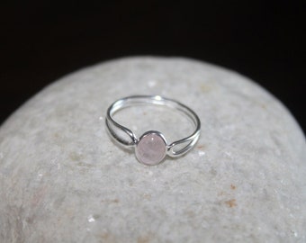 Natural Rose Quartz Gem Stone Handmade 92.5 Sterling Silver Ring Oval Ring Everyday Ring Bridesmaid Gift Birthday Gift Friends Gift