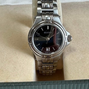 Vintage Gucci womens watch  authentic pre-owned