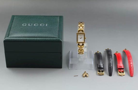 Vintage Gucci Womens Watch Interchangeable Straps Authentic  display picture 3