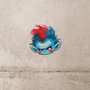 Könnte beinhalten: Ein blauer und roter Cartoon-Troll mit einer Irokesenfrisur und einem wütenden Ausdruck. Der Troll hat ein blaues Gesicht mit roten Augen und einen roten Irokesenschnitt. Der Troll befindet sich vor einem grauen Hintergrund.
