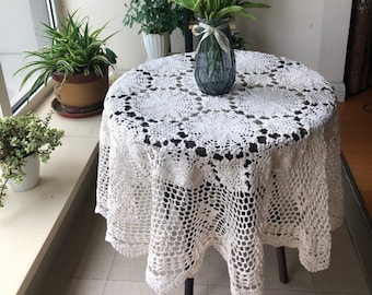 Boho Round Crochet Tablecloth | Rustic Style Floral Lace Table Cover for Wedding | Shabby Chic Macrame Tablecloth