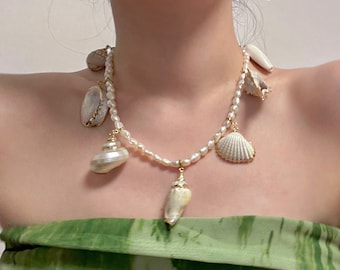 Collier fait main avec perles et coquillages blancs, bijoux en perles d'eau douce naturelles, cadeau femme