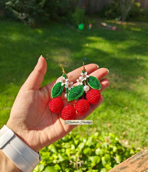 Red Cherry Earrings, Beaded Earrings, Fruit Earrings, Seed Bead Earrings, Cherry Fruit Earrings, Cute Earring, Statement Dangle, Red Earring