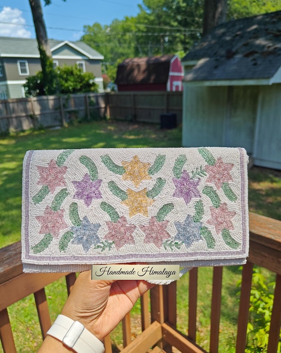 White Beaded Clutch, Wedding Bridal Purse, Pastel Beaded Bag, Crossbody Bag, Summer Handbags, Gift for Her, StarS Embroidered Beaded Purse