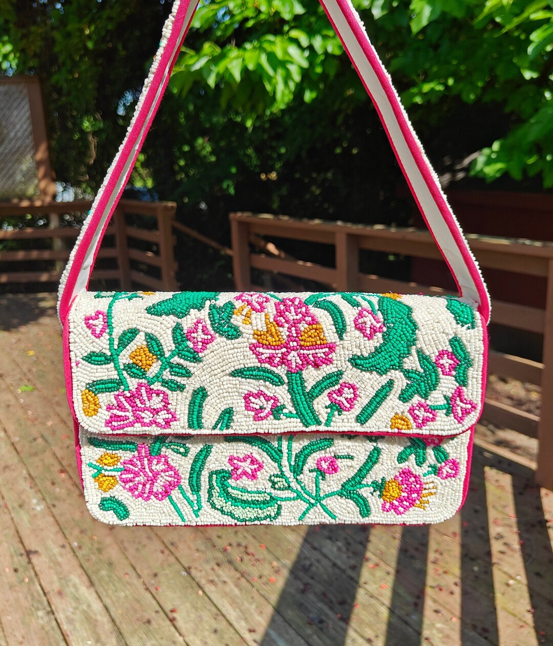 Vintage Paray Floral Tapestry Handbag Purse w/ Kiss Clasp