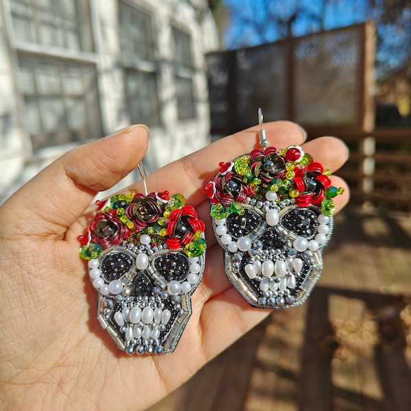 Sugar Skull Beaded Earrings, Beaded Earrings, Skull Earrings, Mexican Embroidered Earrings, Bead Sugar Skull Earrings, Mexican Bead Earrings