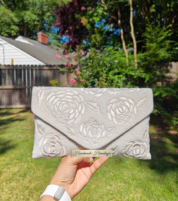 White Beaded Clutch, Rose Flower Purse, Crossbody Beaded Bag, Shoulder Purse, Bride Clutch, Party Evening Bag, Floral Handbags, Wedding Gift