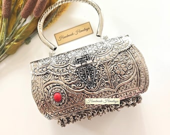 Vintage Braut-Clutch mit rotem Stein Kunstvolle Metall indische Abendtasche