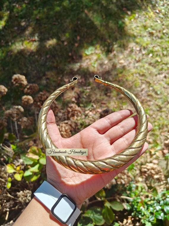 Golden Brass Choker: Twisted Carved Open-End Torc Tribal Ethnic Gold Necklace