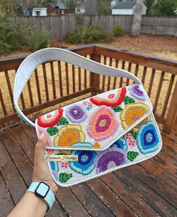 Handmade Floral Beaded Shoulder Bag, Colorful Flower Party Evening Bag, Boho Chic Envelope Clutch for Weddings and Summer Events