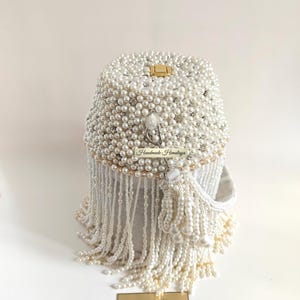 Borsa a secchiello con perle bianche / Pochette da sposa di lusso con frange e perline / Borsa elegante per matrimoni e gala