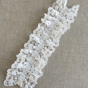 Detachable Victorian collar and matching cuffs in natural white embroidered lace image 5