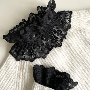 Detachable Victorian collar and matching cuffs in black embroidered lace image 1