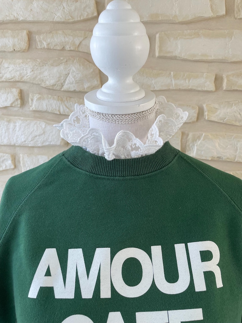 Detachable Victorian collar and matching cuffs in natural white embroidered lace image 8