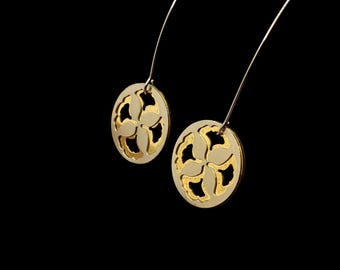 Ginko earrings on slender clasps