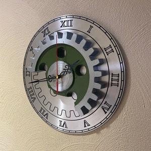 Steampunk hand-made 12&quot; all metal fractured gear wall clock