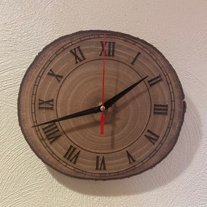 Reloj de pared rústico de rodaja de madera - 8 pulgadas