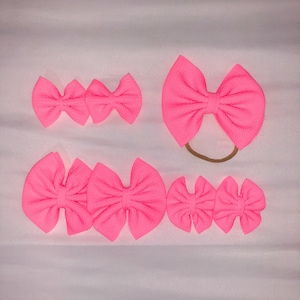 Bubblegum pink 13cm Nylon, 6cm oder 1cm Schweinchen Schleifen