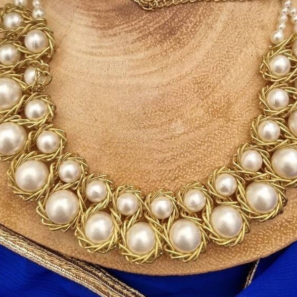 Dilbaro Pearl Necklace, Gold and White Pearl Bib Necklace, Large Pearl Necklace, Statement Pearl Wire Necklace, Statement Necklace, Jewelry