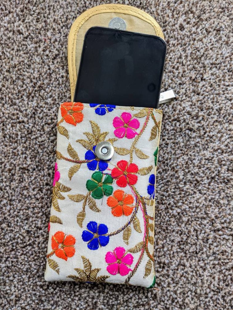 Silk Mobile Phone Sleeve with waist clip, Embroidered Glasses Pouch, Unique Flower Cell Bag, iPhone13 case, Small Travel Pouch zdjęcie 2