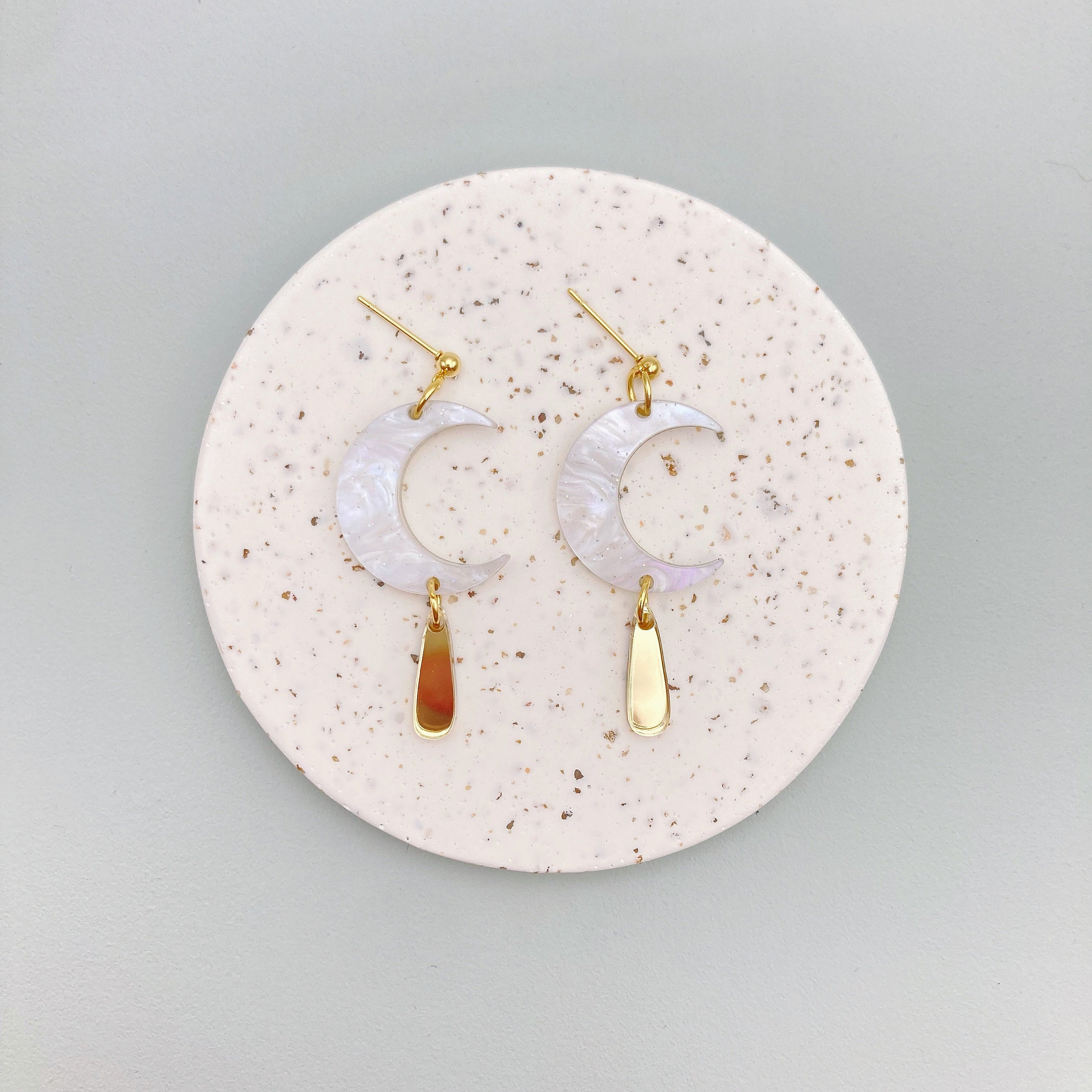 Moon Drop Pearly White and Gold Acrylic Earrings - Etsy