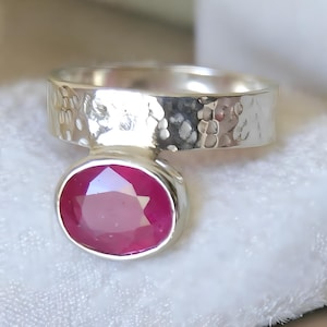 Ruby ring, Womens ruby ring, Silver ring, Ruby Gemstone ring, Engagement ring, Natural ruby ring, Anniversary gift for her, handmade ring