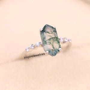 Natural Moss Agate Ring- Hexagon Shaped- Gold Ring- Silver Ring- Tree Ring- Delicate Ring- Stacking Ring- Promise-Anniversary Ring for Women