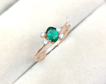 Emerald Minimalist ring, Gold Oval Emerald Ring, Emerald Solitaire Ring, Butterfly Ring, Promise Ring, Silver Engagement Ring, Gift For Her