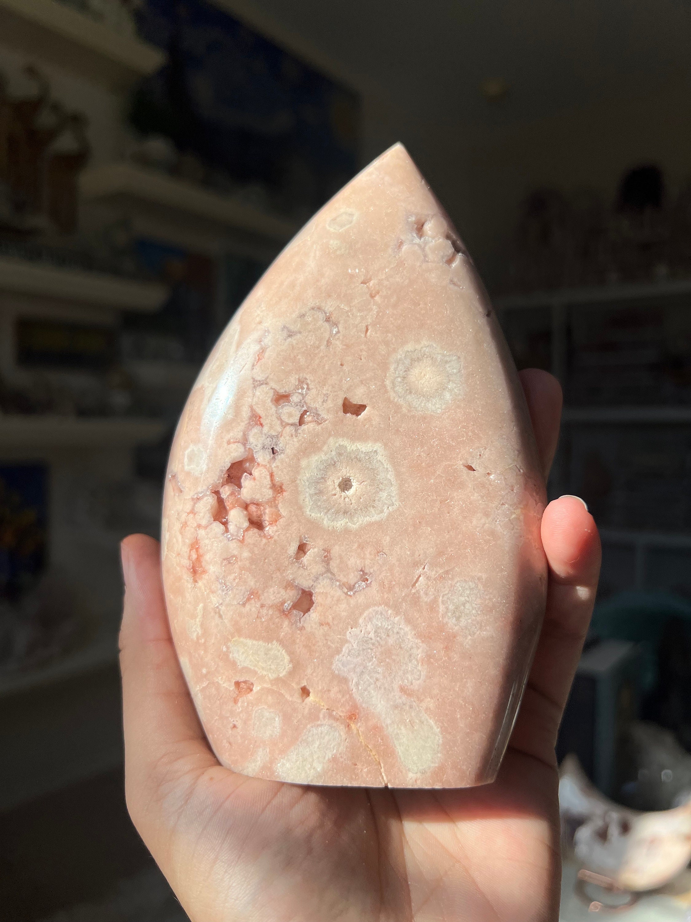 高級ゴージャスなキラキラ輝くピンクアメジストフラワーアゲート