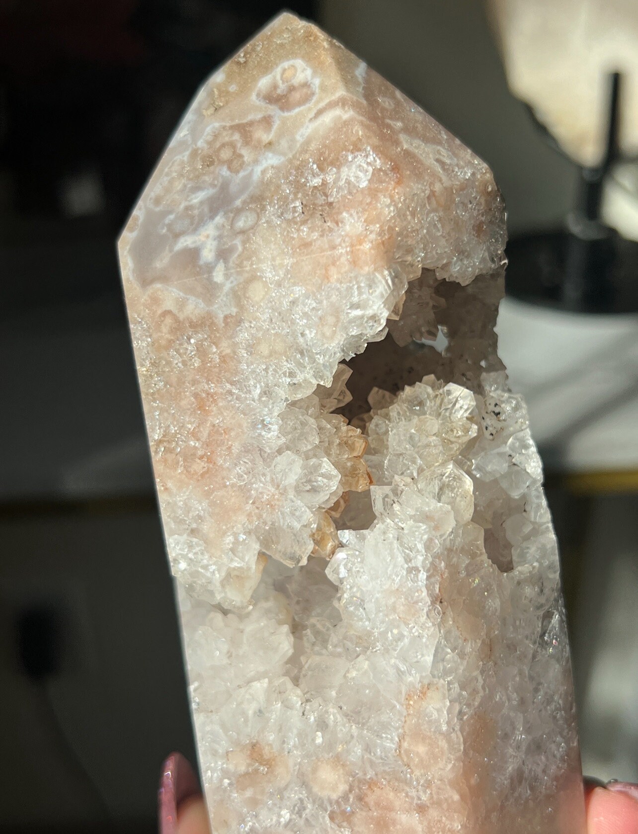 夢のような大きなドゥルージークォーツピンクアメジストタワー〜ピンク