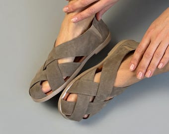 Wide Toe Box Fisherman Sandals Women, Cappuccino Suede Sandals, Comfortable Walking Sandals, Closed Toe Summer Shoes